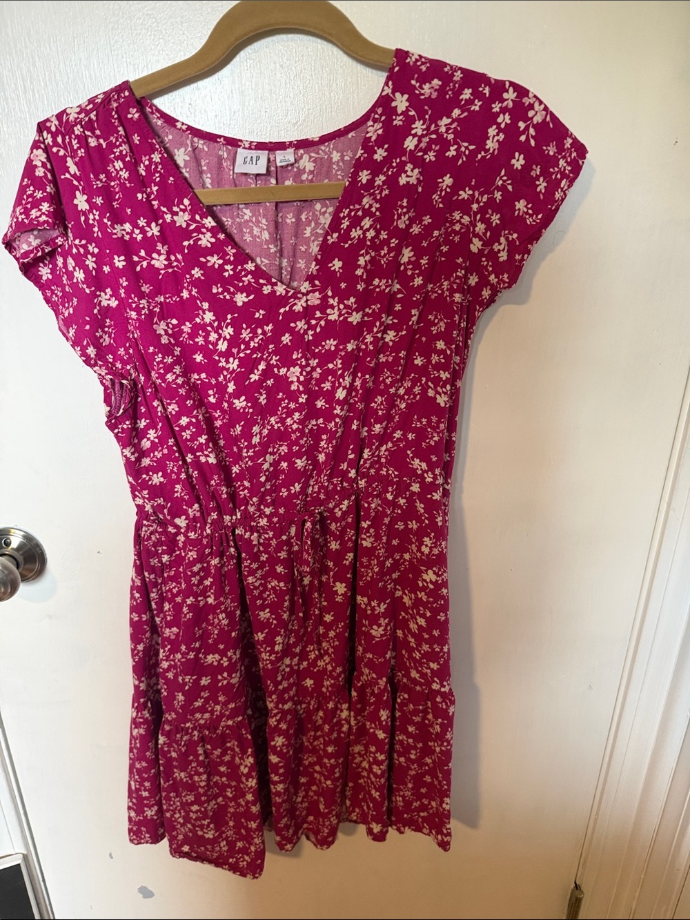 GAP Pink Floral V-Neck Midi Dress